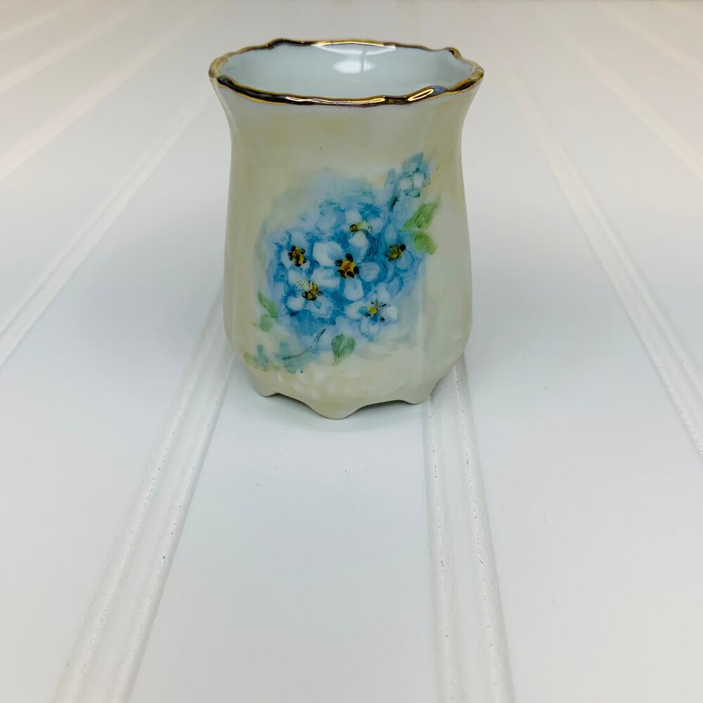 Blue Violet Posey Handpainted Small Cup Gold Trim 2.75" x 2"
